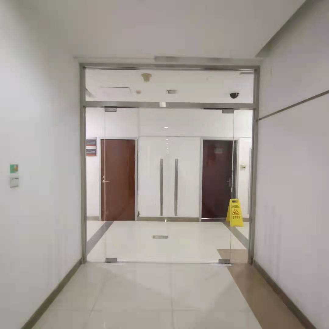 鋁合金門玻璃破了怎么換？